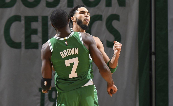 扮演重要角 扮演重要角